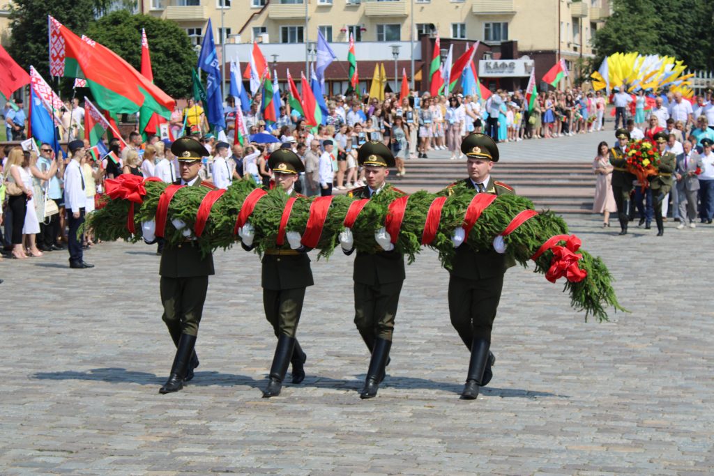 день города. возложение