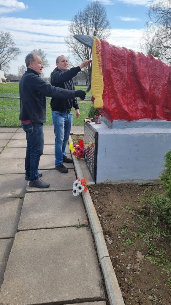 Захоронения могилева. Облагораживание могил. Благоустройство захоронений. Памятники на могилу акции. Могильные памятники.